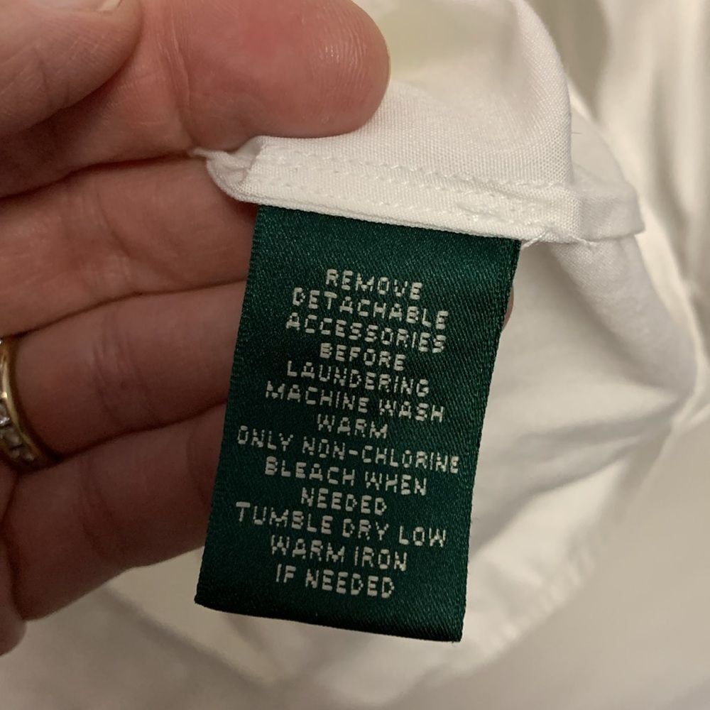 Elegant White Women's Top - Picture 6 of 11
